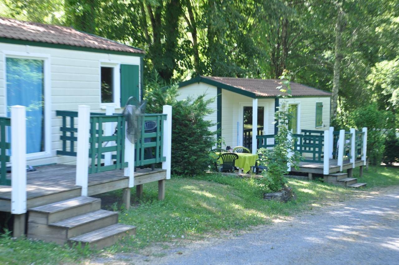Les Chalets Du Moulin Du Chatain 4 Payzac  Экстерьер фото