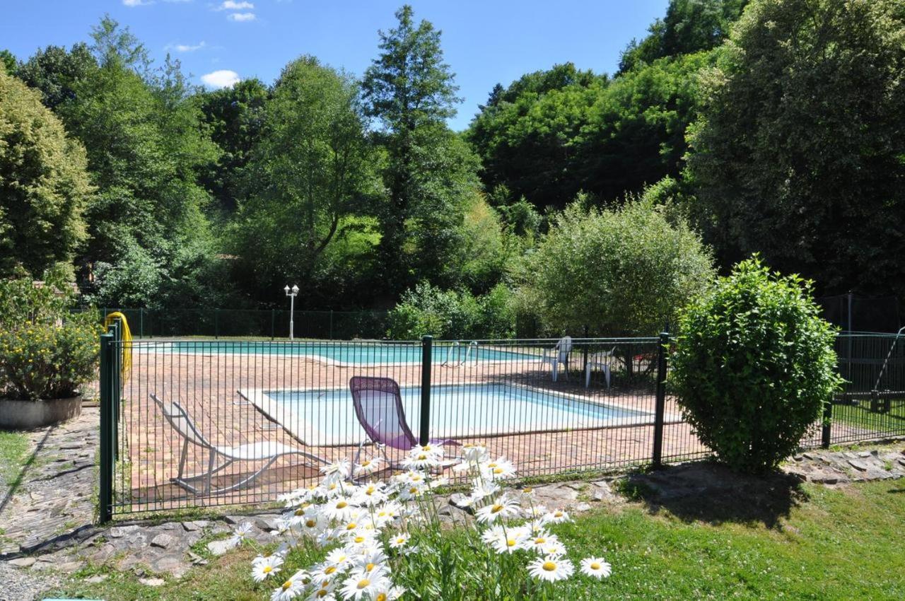 Les Chalets Du Moulin Du Chatain 4 Payzac  Экстерьер фото